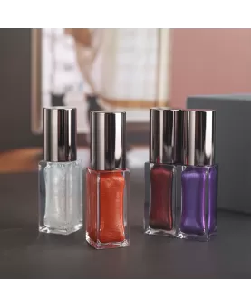 Lightweight, Non-Sticky, Hydrating & Nourishing Formula, Vegan & Cruelty-Free, Glossy Lipgloss